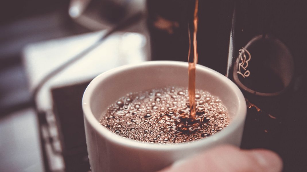 Photo of studiu | Consumul a trei cești de cafea pe zi poate dăuna rinichilor